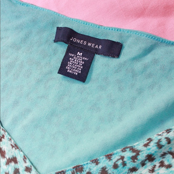 y2k Turquoise Cheetah Print V-Neck Sleeveless Top - Picture 5 of 9